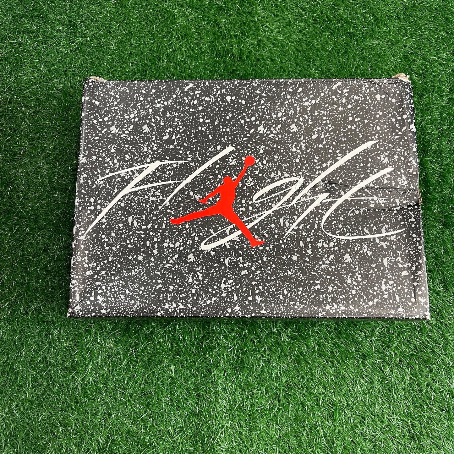 Jordan 4 Military (9.5M)