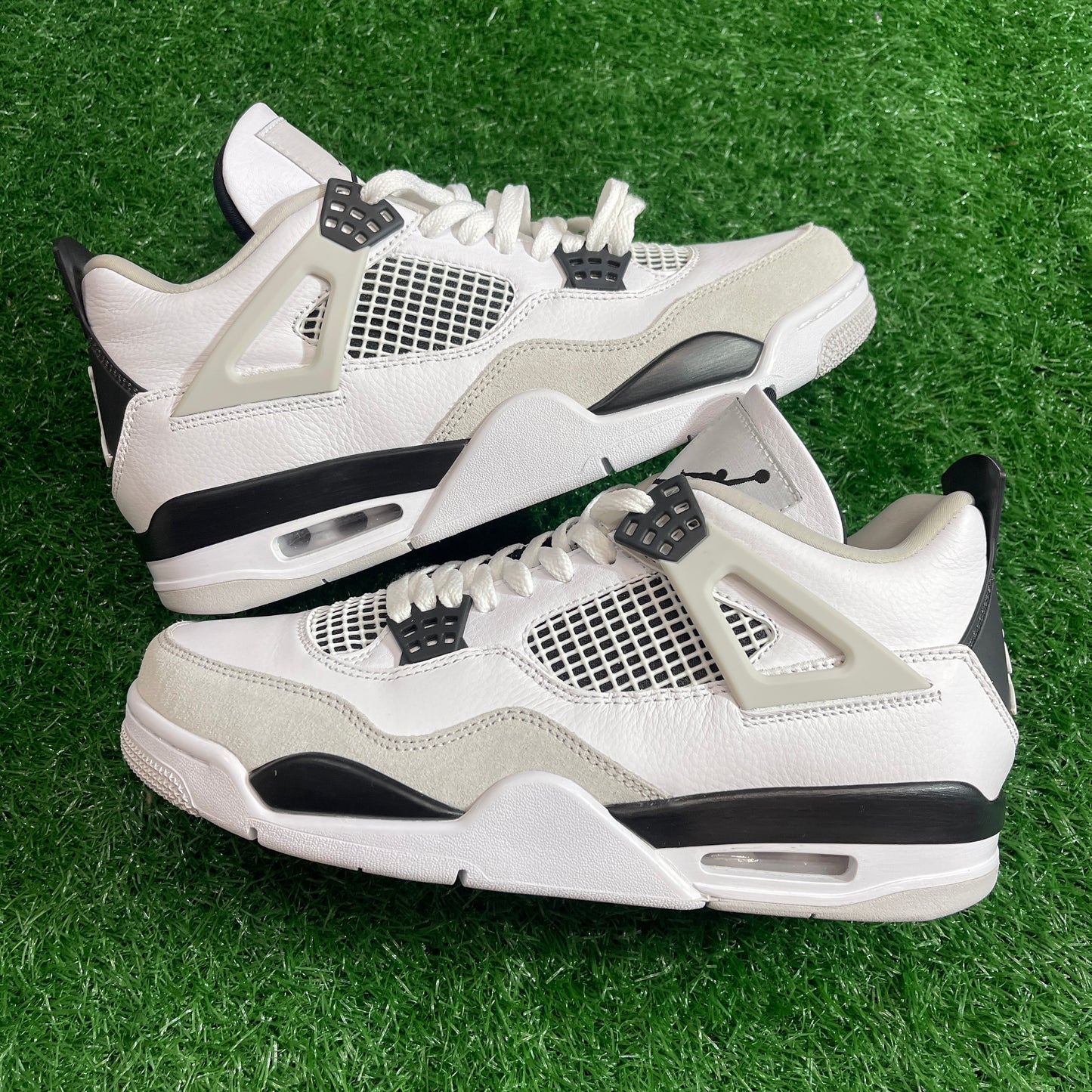 Jordan 4 Military (9.5M)